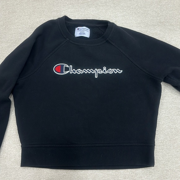 Women’s Champion crop sweatshirt - Picture 2 of 5